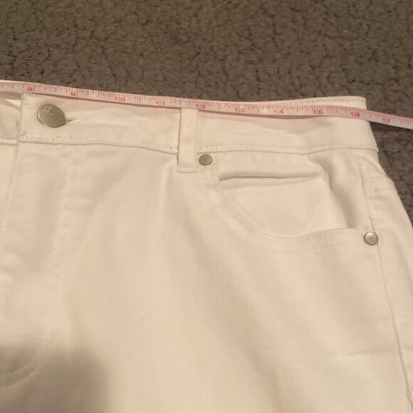 D. Jeans White Cuffed Cropped Ankle Pants Size 12 - Picture 2 of 6
